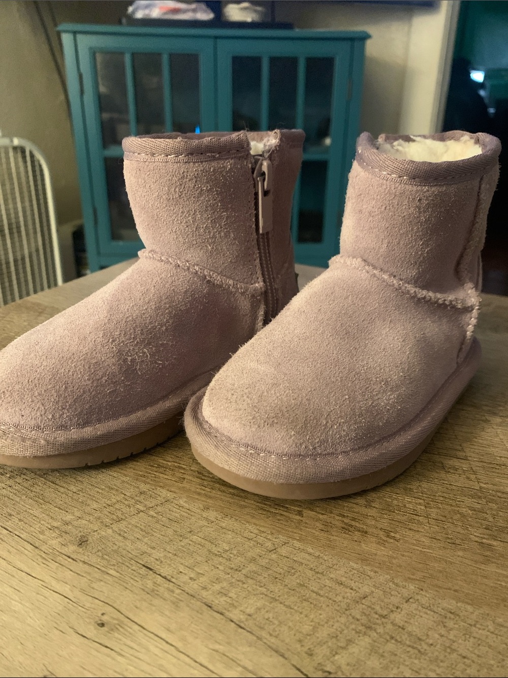 Koolaburra toddler boots sz 7